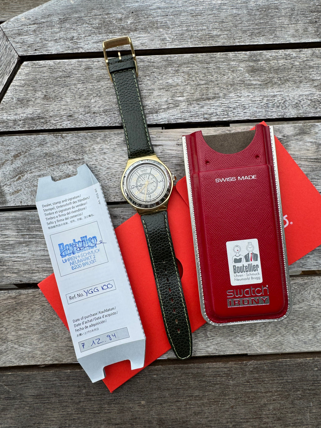 Swatch Irony Big RENVERSE YGG100, elegant vintage stainless steel